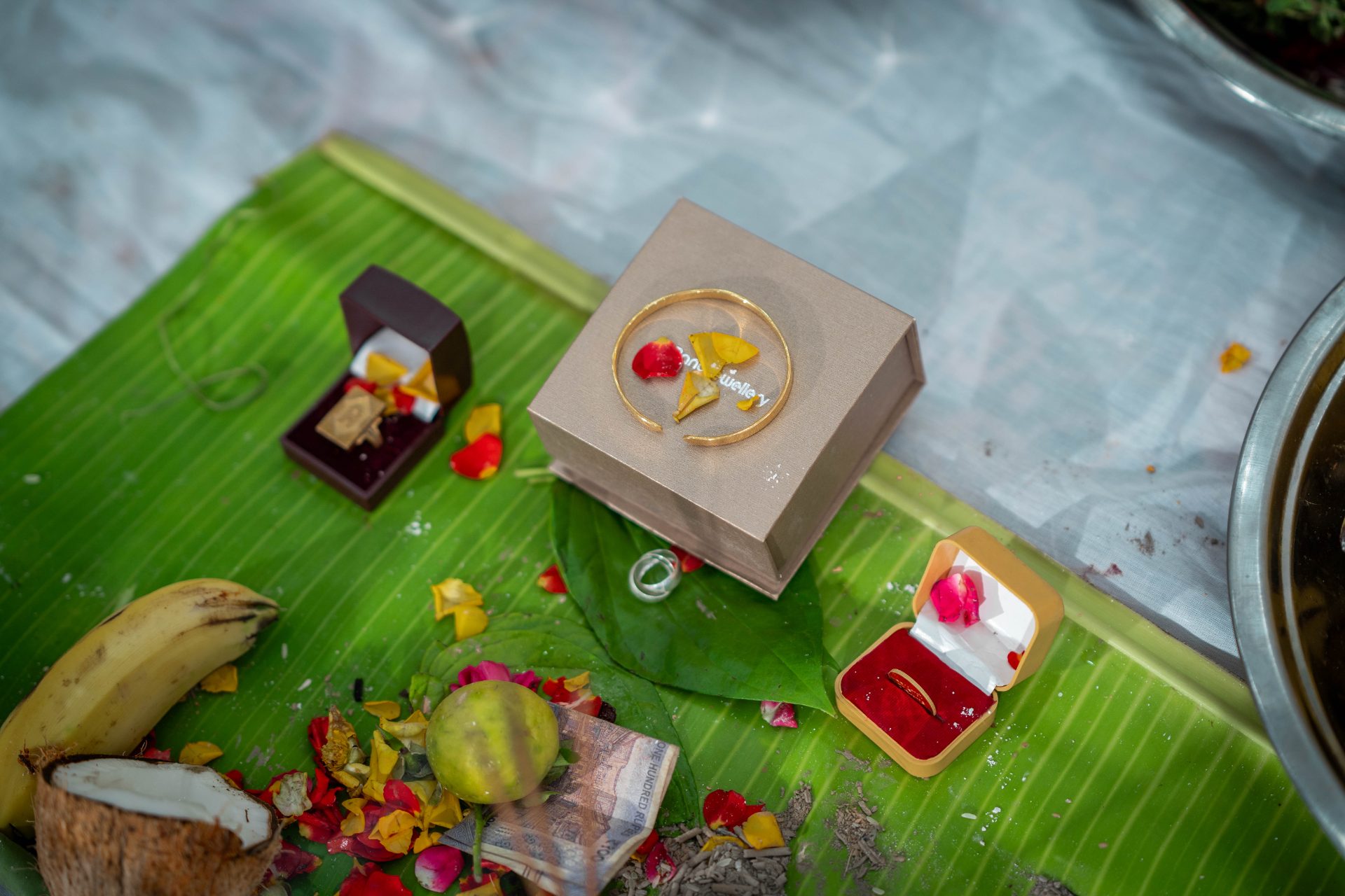 Engagements photography in Coimbatore - Wandering Kite